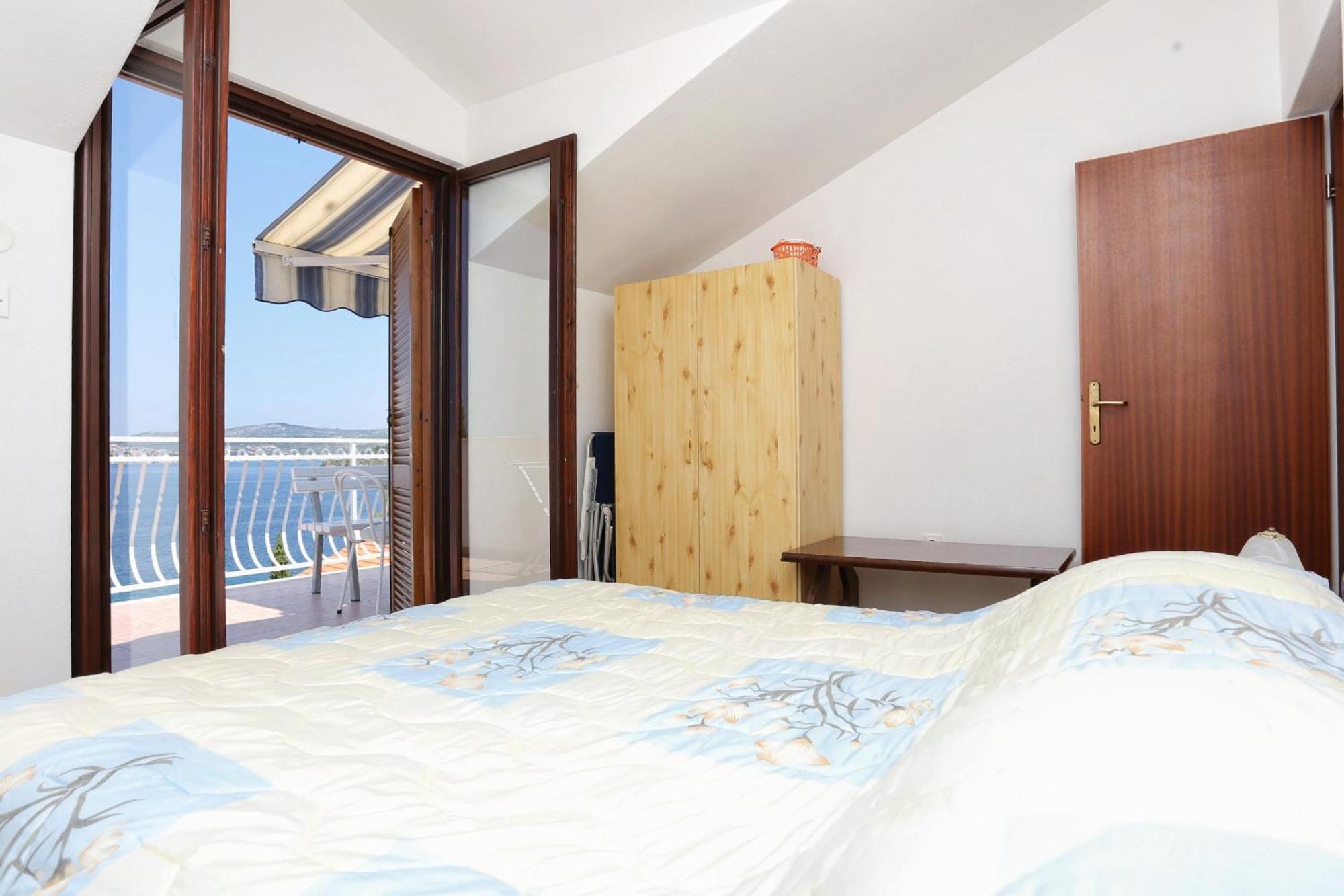 Family Friendly Seaside Apartments Razanj, Rogoznica - 10373 Room photo